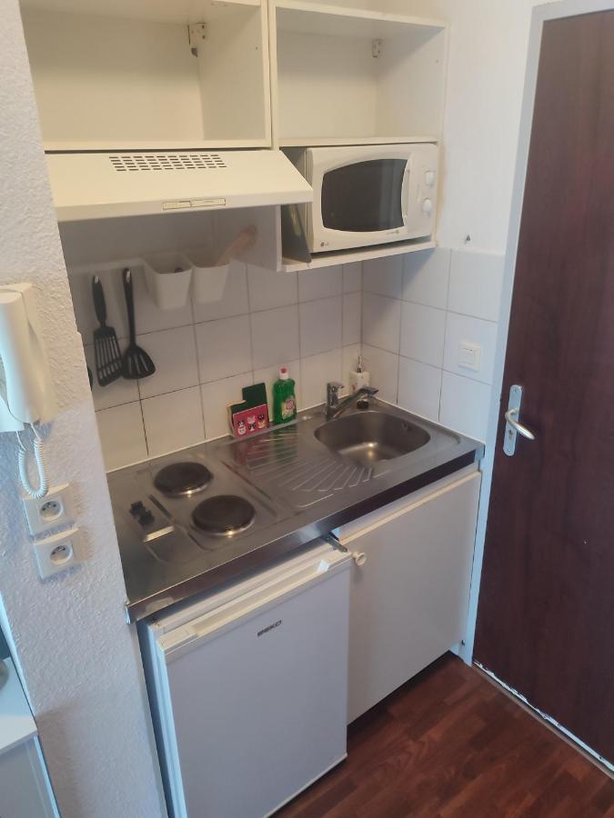 Appartement Les Ecrins à Lourdes Extérieur photo